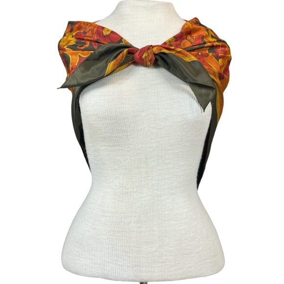 Trovare Vintage Floral Fall Scarf - Picture 5 of 8